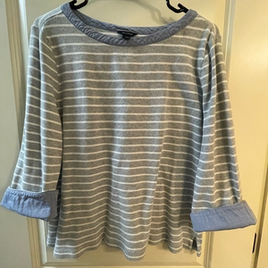 Women’s Nautica Gray and white‎ pullover chambray trim size XL